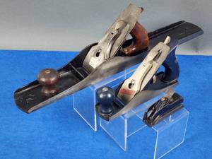 lot 318 image: (3) Vintage Stanley Planers