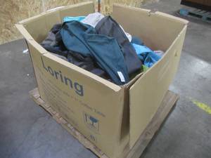 lot 256 image: LARGE PALLET  OF MISCELLANEOUS CUSHION COVERS - STORE PULLS