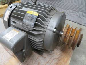 lot 5 image: BALDOR INDUSTRIAL MOTOR
