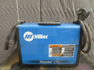 lot 6 image: MILLER MAXSTAR 200 DC STICK NEW