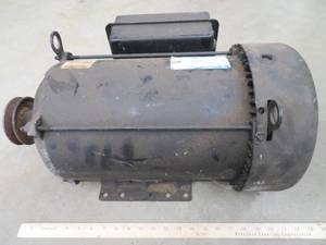 lot 20 image: MARATHON ELECTRIC