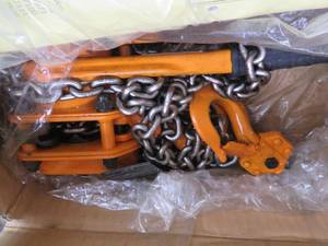 lot 22 image: NEW HARRINGTON 34 TON LEVLER HOIST