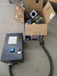 lot 74 image: BOX OF MISC. SIEMENS ELECTRICAL & MORE