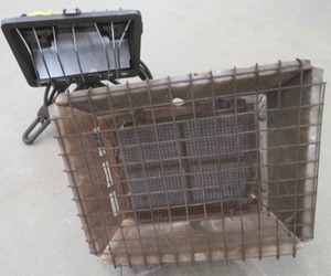 lot 78 image: 1 SMALL SHOP LIGHTS & PROPANE HEATER