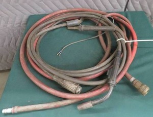 lot 89 image: TWECO MINI MIG GUN & HOSE, AMFLO AIRHOSE & TWECO WELDING CABEL LUG