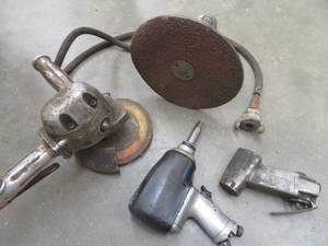 lot 113 image: HEAVY DUTY PNEUMATIC AIR TOOLS