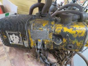 lot 116 image: INGERSOLL RAND AIR HOIST