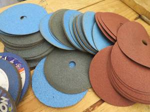 lot 130 image: STACK OF NEW MISC. ABRASIVE WHEELS