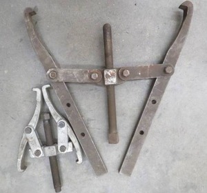 lot 170 image: LARGE OTC JAW PULLER  SK JAW PULLER