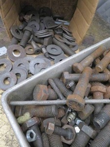 lot 201 image: LARGE WASHERS & BOLTS