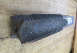 lot 261 image: 1 NEW TAP