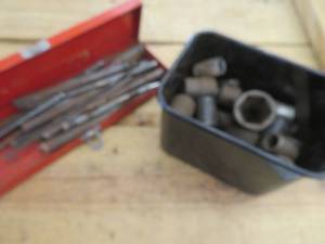 lot 316 image: ASSORTED CHISELS & OVERSIZED SOCKETS