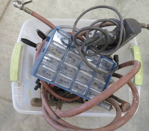 lot 317 image: CONTAINER OF MISC. TOOLS, HOSE, SMALL PLASTIC ORGINIZER