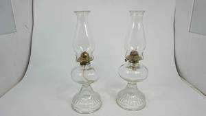 lot 41 image: Set of two clear hurricane lamps