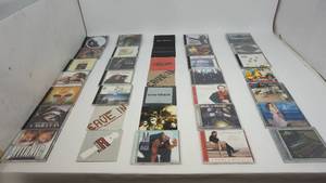 lot 70 image: Music CDs with various artists
