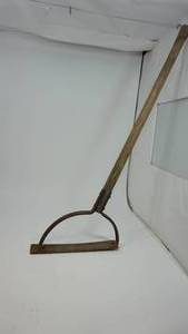 lot 78 image: Vintage hand Weedwhacker
