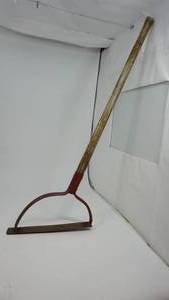 lot 79 image: Vintage hand Weedwhacker