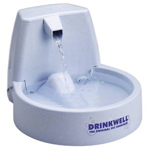 lot 68 image: PetSafe Drinkwell Original Water Fountain
