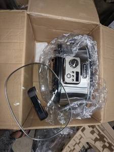 lot 128 image: DeLonghi Livenza Programmable Slow Cooker with Stovetop-Safe Pot