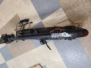 lot 288 image: GlareWheel Electric Scooter 30 Black