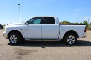 2015 Dodge Ram 1500 SLT - 4X4