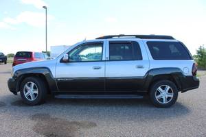 2004 Chevrolet Trailblazer North Face - 4X4 -2 OWNERS