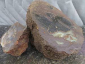 lot 5 image: 2 AGATESROCKGEODE