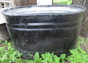 lot 23 image: STOCK TANK