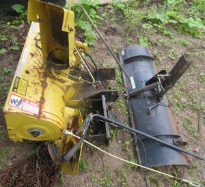 lot 24 image: JOHN DEERE SNOWBLOWER ATTACHMENT AND BLADE