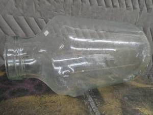 lot 42 image: LARGE GLASS FOOTED JUG