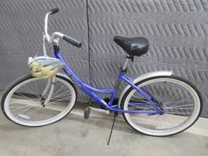 lot 58 image: LAJOLLA STREET CRUISER LIGHTWEIGHT ALUMINUM ( LIKE NEW)