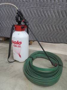 lot 63 image: SOLO 430-2G SPRAYER AND SOAKER HOSE