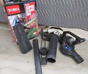 lot 65 image: TORO ELECTRIC SUPER BLOWER VAC