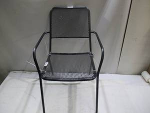 lot 624 image: NEW outdoor metal dining chair with arm rests - Black