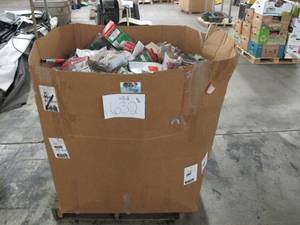 lot 632 image: Pallet of Store Unchecked Home Depot Merchandise - Plumbing Flush Valve Kits