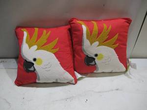 lot 746 image: NEW 2 Pack of Members Mark Indoor Pillows - 18 inch x 18 inch with floralbird designs