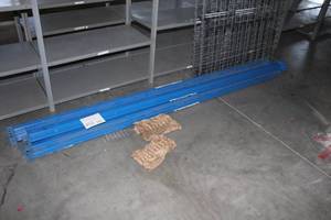 lot 452 image: Lot of (4) 96 Metal Industrial Pallet Racking Cross Beams