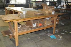 lot 482 image: Wood Workstation Cart