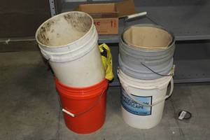 lot 484 image: Lot of (5) Plastic Shop Buckets
