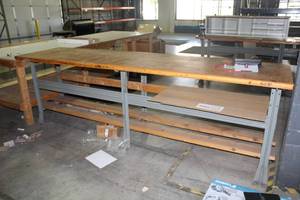 lot 492 image: Wood Workstation