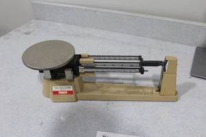 lot 543 image: Ohaus Triple Beam Scale