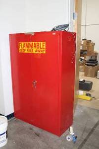 lot 566 image: Metal Flammable Storage Cabinet 4-shelf2-door