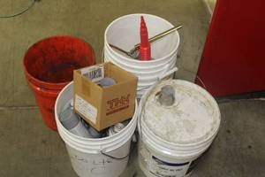 lot 568 image: Lot of (5) Plastic Shop Buckets