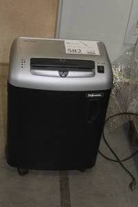 lot 582 image: Fellowes Paper Shredder