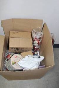 lot 598 image: Lot of  Misc. Christmas Dcor