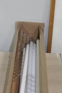 lot 613 image: Lot of (13) Sylvania Octron Vivid Value 32W 5000K Fluorescent Light Tubes