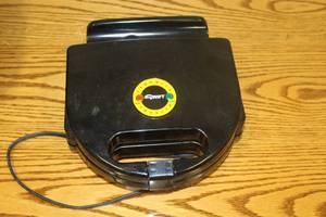 lot 649 image: Swift Household Sandwich Toaster