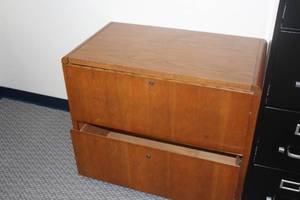 lot 727 image: Wooden Lateral File Cabinet 2-drawer