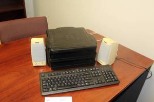 lot 764 image: Lot of (3) Office Supplies - File Divider, HP Wired Computer Keyboard, Gateway 2000 Computer Speakers (x2)