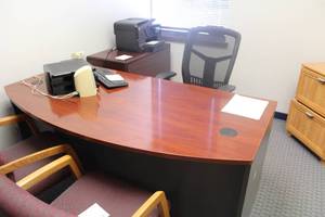 lot 760 image: Office Desk with Rolling Office Arm Chair